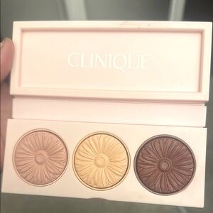 Clinique Pink and Gold Blush Palette Radiant Glow
